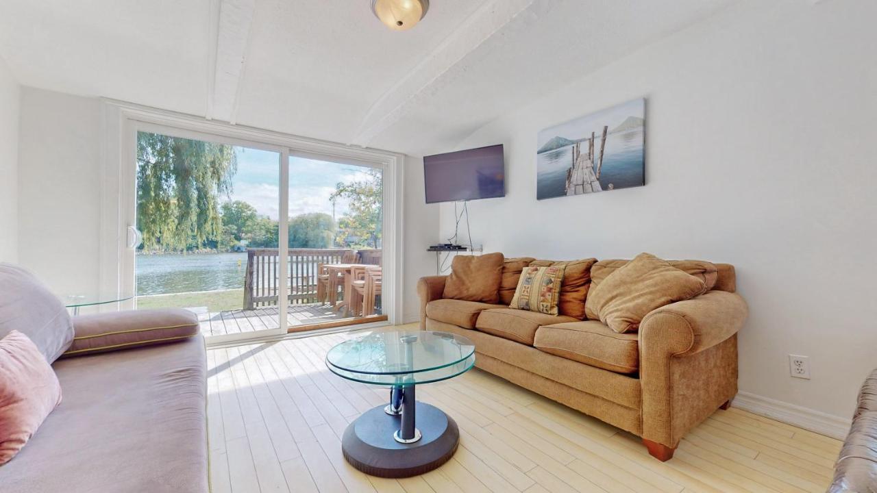 Main Beach River Retreat - Wasaga Beach 1 - Main Strip - 95 Mosley St 외부 사진