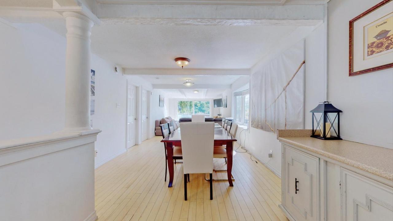 Main Beach River Retreat - Wasaga Beach 1 - Main Strip - 95 Mosley St 외부 사진