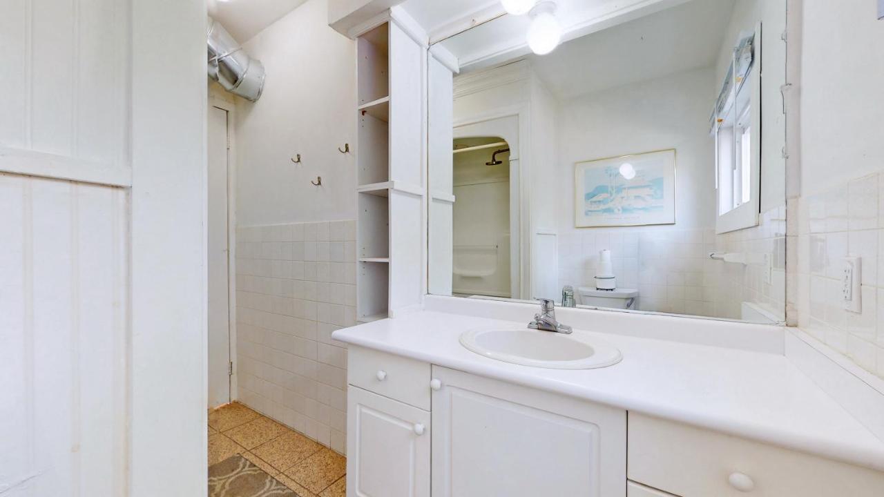 Main Beach River Retreat - Wasaga Beach 1 - Main Strip - 95 Mosley St 외부 사진