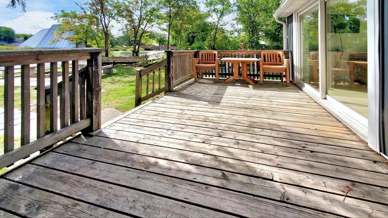 Main Beach River Retreat - Wasaga Beach 1 - Main Strip - 95 Mosley St 외부 사진