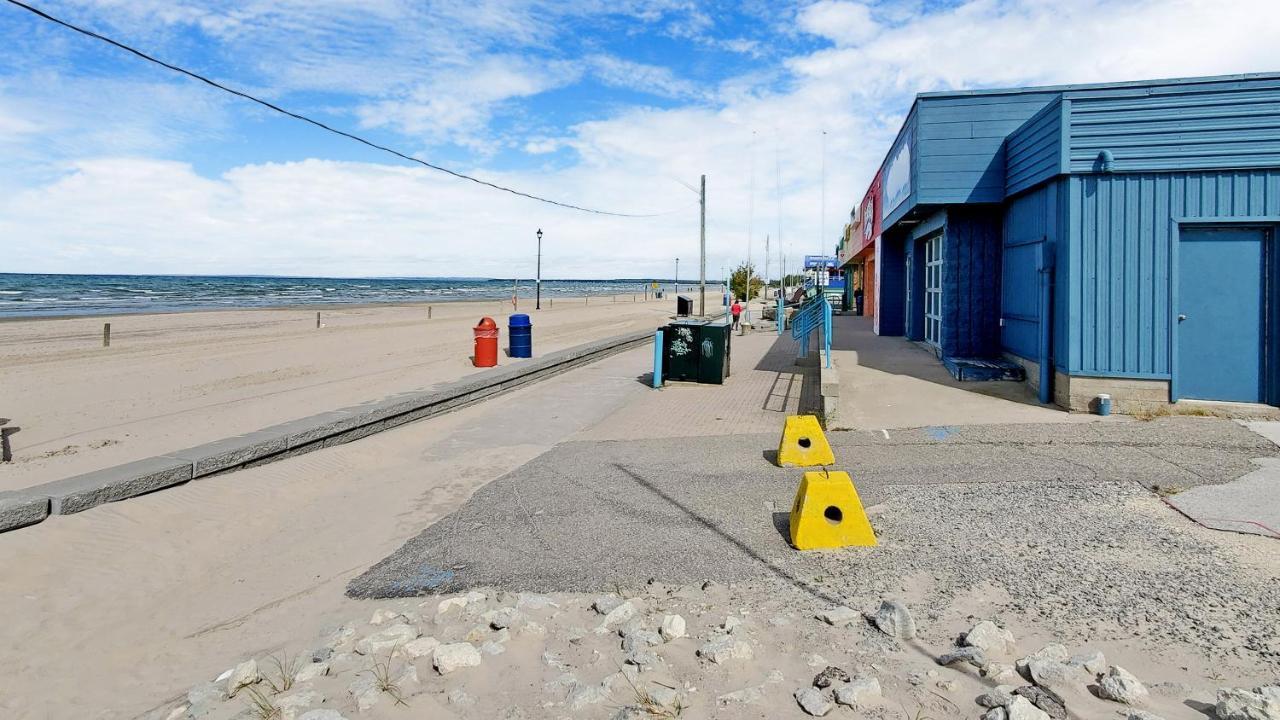 Main Beach River Retreat - Wasaga Beach 1 - Main Strip - 95 Mosley St 외부 사진