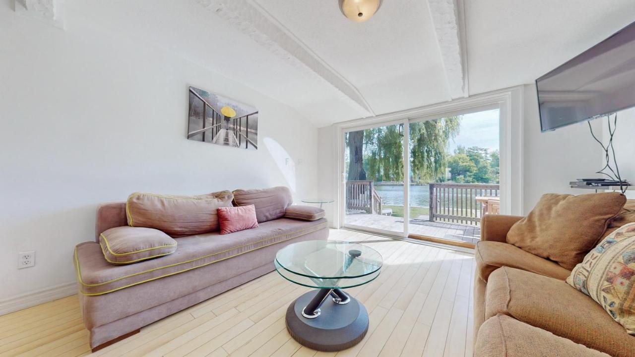 Main Beach River Retreat - Wasaga Beach 1 - Main Strip - 95 Mosley St 외부 사진
