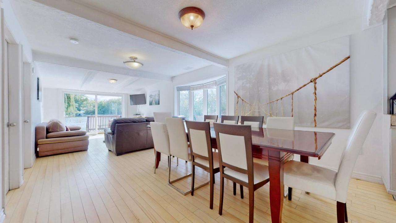 Main Beach River Retreat - Wasaga Beach 1 - Main Strip - 95 Mosley St 외부 사진