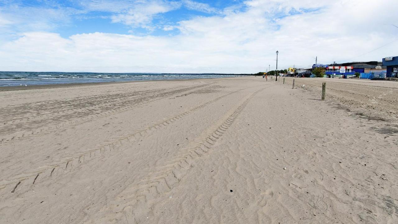 Main Beach River Retreat - Wasaga Beach 1 - Main Strip - 95 Mosley St 외부 사진
