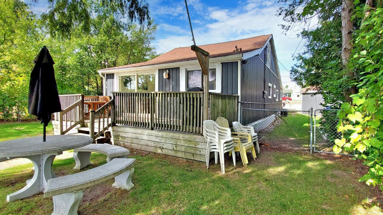 Main Beach River Retreat - Wasaga Beach 1 - Main Strip - 95 Mosley St 외부 사진