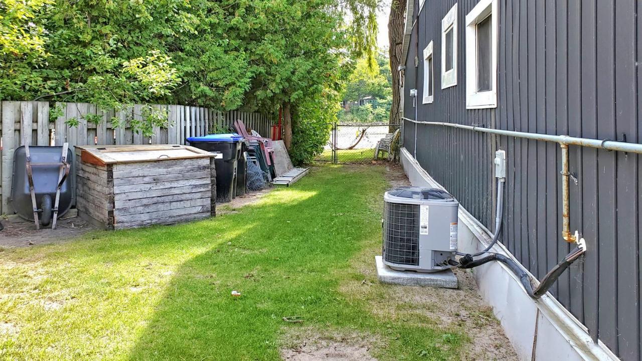 Main Beach River Retreat - Wasaga Beach 1 - Main Strip - 95 Mosley St 외부 사진