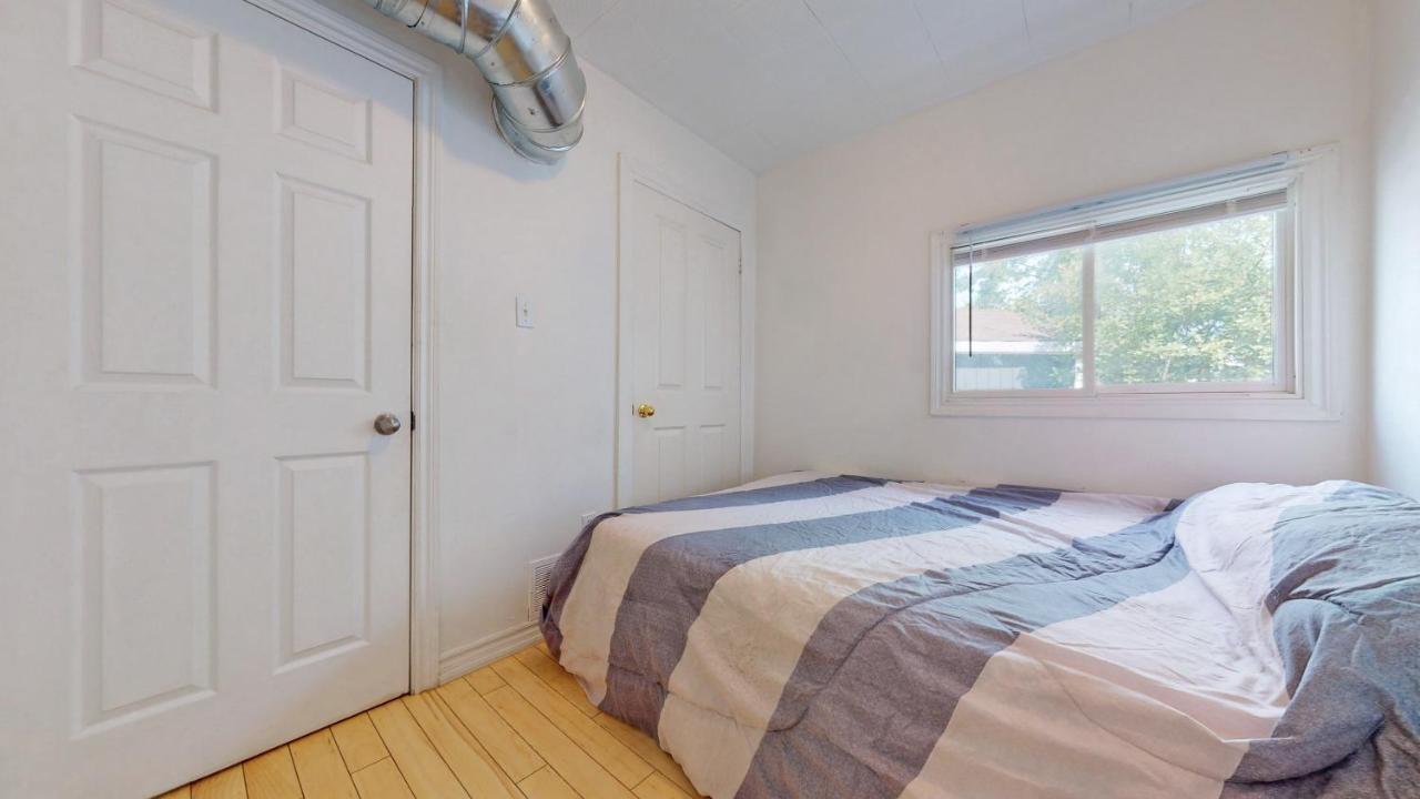 Main Beach River Retreat - Wasaga Beach 1 - Main Strip - 95 Mosley St 외부 사진