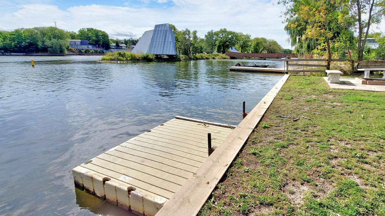 Main Beach River Retreat - Wasaga Beach 1 - Main Strip - 95 Mosley St 외부 사진
